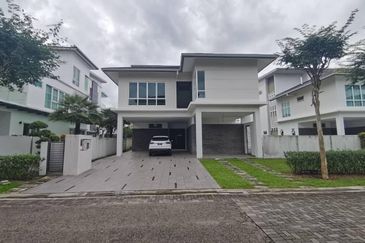 Isola Villa @ Senibong Cove