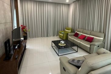 Isola Villa @ Senibong Cove