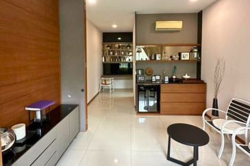 Isola Villa @ Senibong Cove