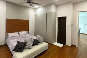 Isola Villa @ Senibong Cove