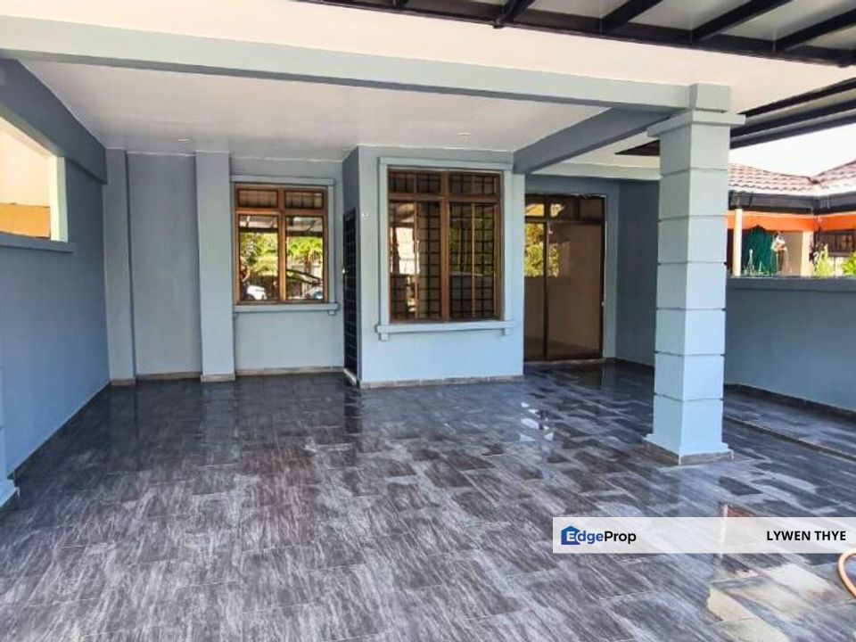 Bandar Seri Alam, Masai, Johor | Double Storey 4+1R3B Fully Furnished & Renovated Terrace House, Johor, Masai