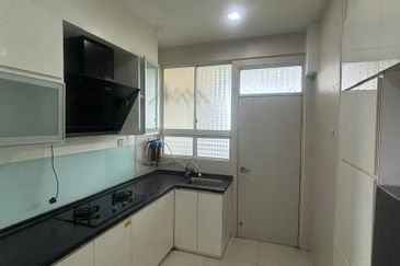 P'residen, Bandar Baru Permas Jaya