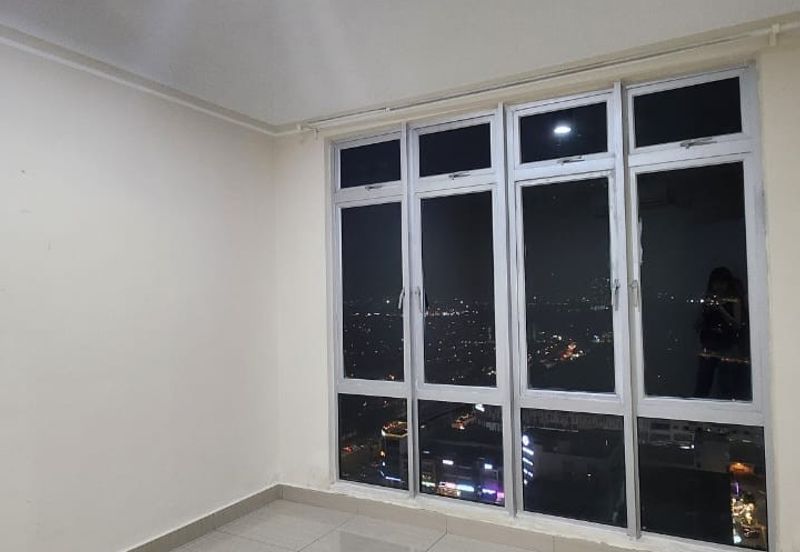 MANHATTAN @ Austin Heights