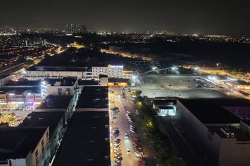 MANHATTAN @ Austin Heights