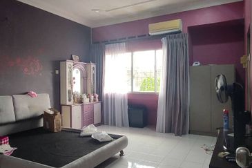 FOR SALE: Fully Furnished Double-Storey Terrace House!