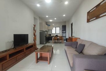 Baypoint @ Country Garden Danga Bay