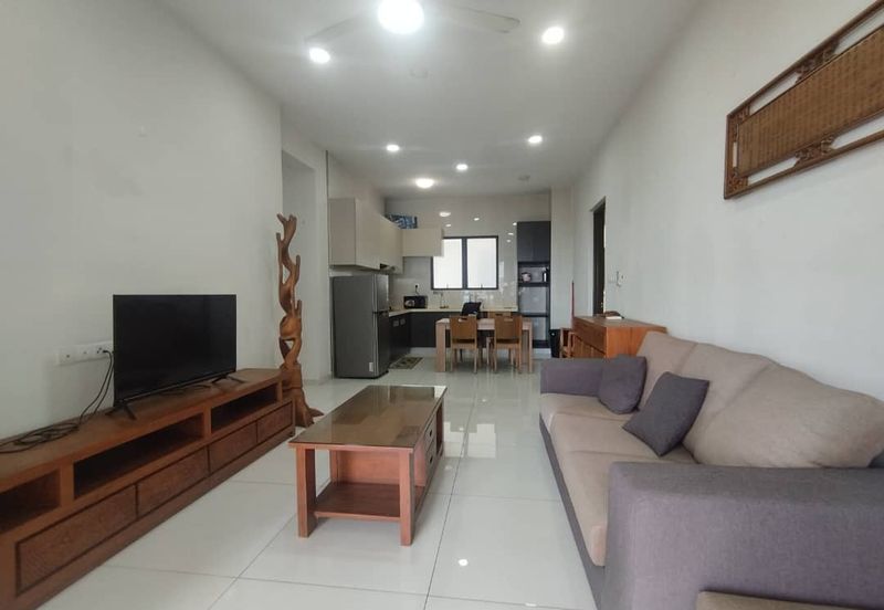 Baypoint @ Country Garden Danga Bay