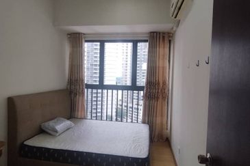 Baypoint @ Country Garden Danga Bay