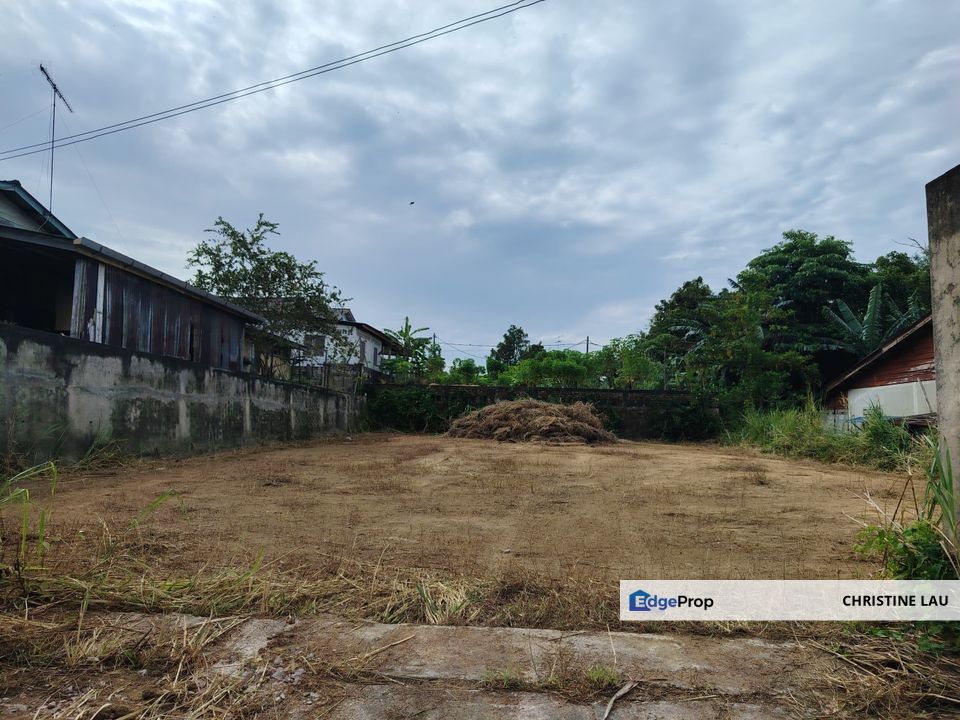 [居銮地皮出售] SPACIOUS RESIDENTIAL LAND @ KAMPUNG MAJID, KLUANG , Johor, Kluang