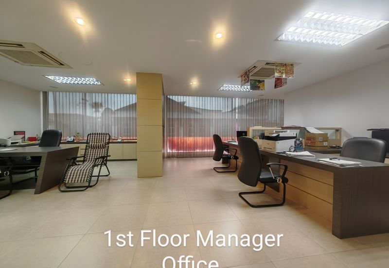 Muar Town Prime Location 4 Storeys Shop Office 