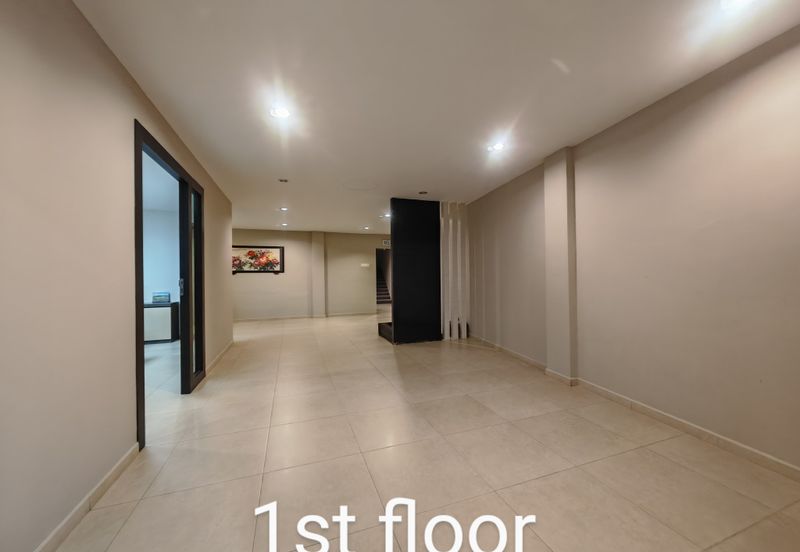 Muar Town Prime Location 4 Storeys Shop Office 