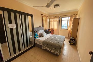 Perdana Exclusive Condominium