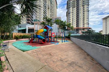 Perdana Exclusive Condominium