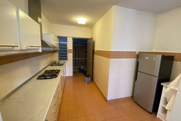 Perdana Exclusive Condominium