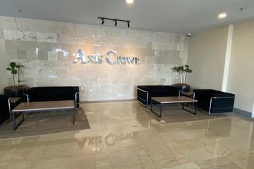 Axis Crown