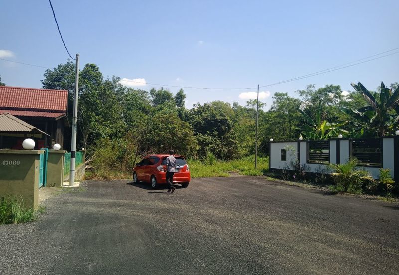 Desa Pinggiran Putra