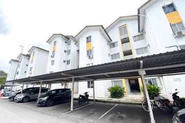 Pangsapuri Danau Bayu