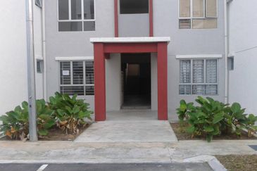 [BELOW MV| HIGH DEMAND RENTAL| STRATA READY] Pangsapuri Danau Seri Sungai Buloh