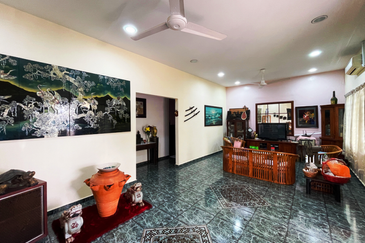 [NON BUMI| FACING SOUTH| LOW DENSITY] 1 Storey Bungalow Petaling Jaya