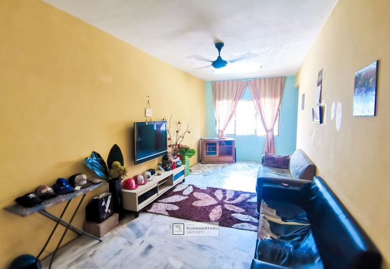 Iris Apartment, Taman Saujana Utama