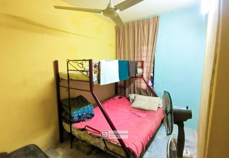 Iris Apartment, Taman Saujana Utama