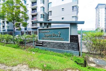 Residensi Laguna Biru 2