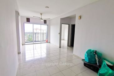 Residensi Laguna Biru 2