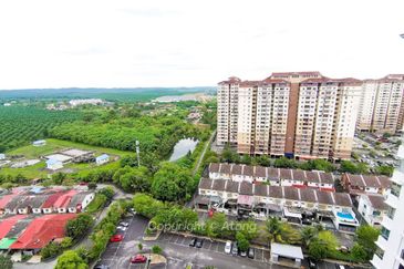 Residensi Laguna Biru 2