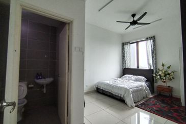 Kiara Plaza Service Apartment @ Semenyih