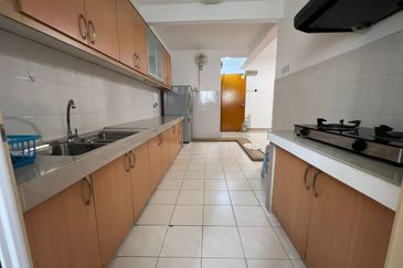 Putra Villa Kondominium