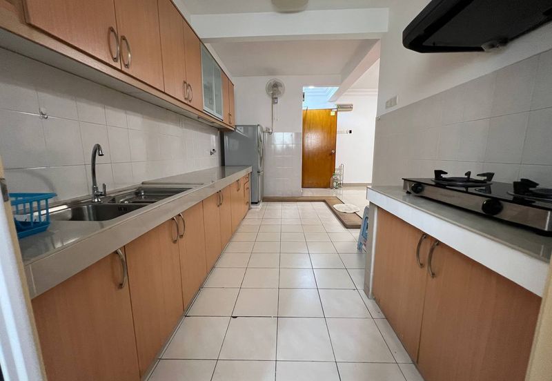 Putra Villa Kondominium