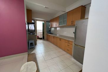 Putra Villa Kondominium