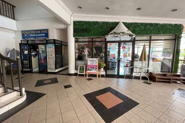 Putra Villa Kondominium