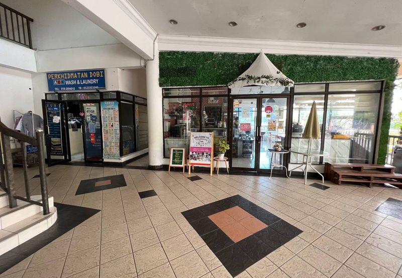 Putra Villa Kondominium