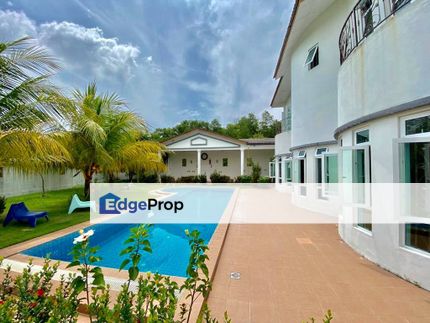 [FREEHOLD| BELOW MV| SPACIOUS LAND| FULLY FURNISHED| SWIMMING POOL| 6 ROOMS] 2 Storey Bungalow Seksyen 9 Bandar Bukit Mahkota Bangi, Selangor, Bangi