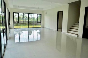 Charms of Nusantara, Setia Eco Glades