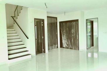 Charms of Nusantara, Setia Eco Glades