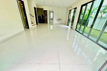 Charms of Nusantara, Setia Eco Glades