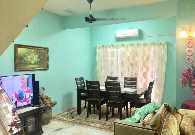 Taman Desa Saujana *