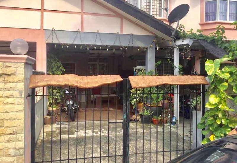 Taman Desa Saujana *