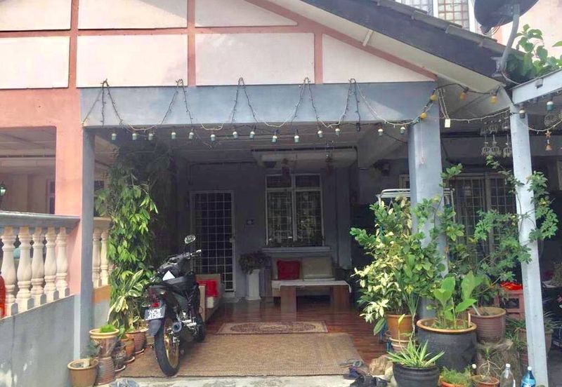 Taman Desa Saujana *