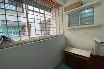 Pangsapuri Seri Galaksi