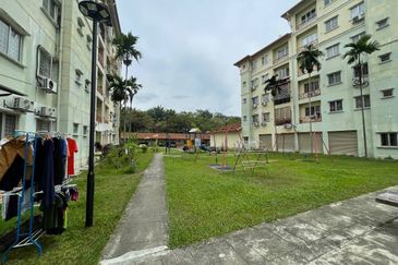 Pangsapuri Seri Galaksi