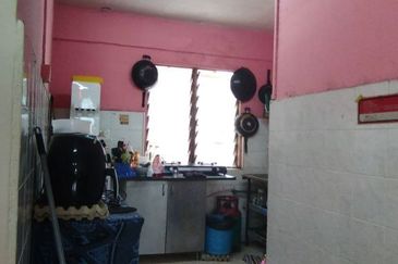 Flat PKNS, Seksyen 7