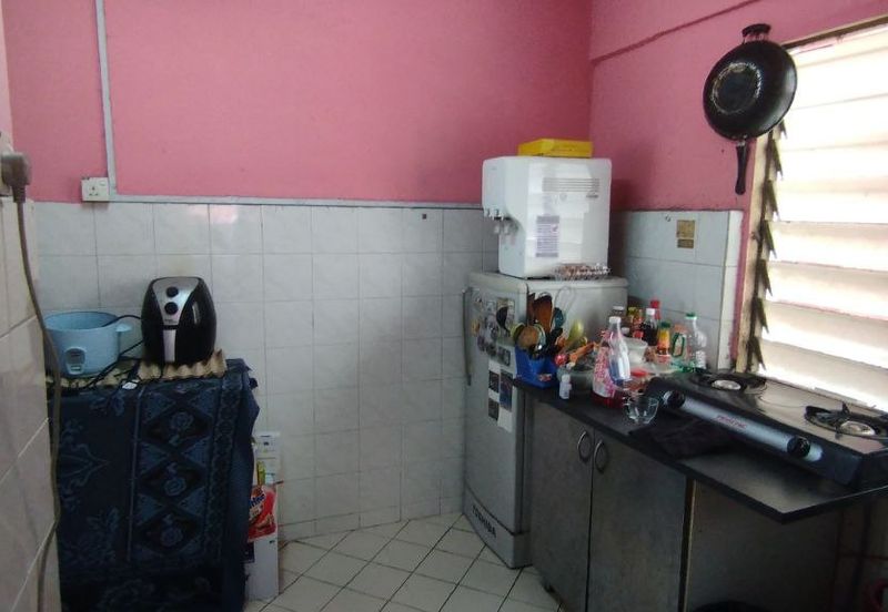 Flat PKNS, Seksyen 7