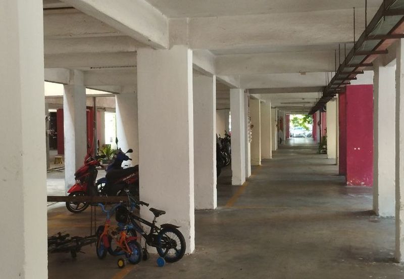 Flat PKNS, Seksyen 7