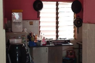 Flat PKNS, Seksyen 7