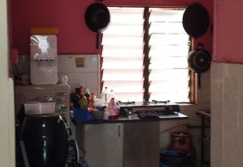 Flat PKNS, Seksyen 7