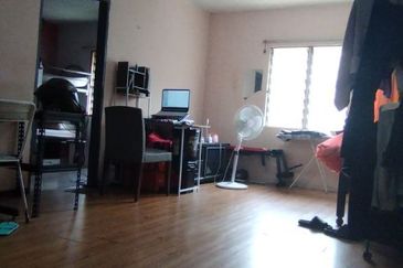 Flat PKNS, Seksyen 7