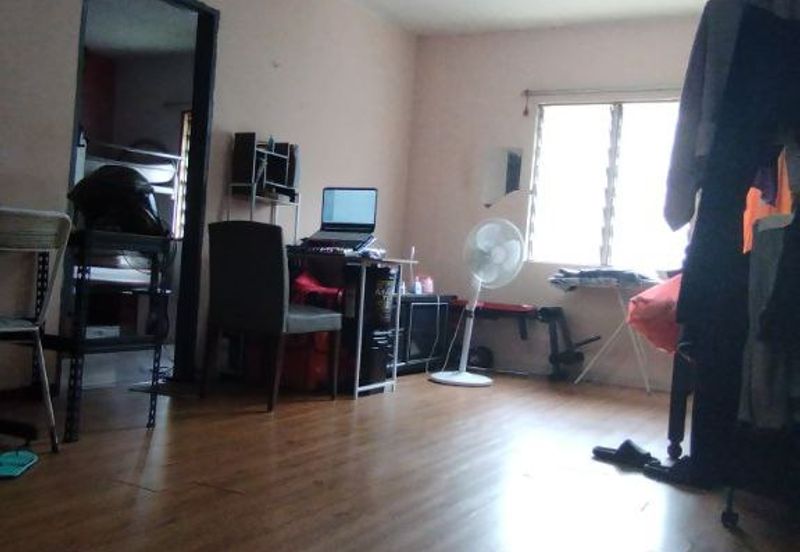 Flat PKNS, Seksyen 7